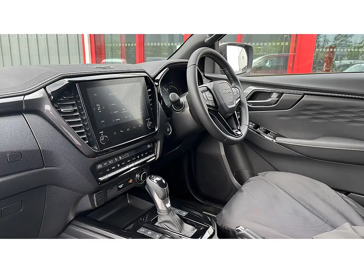 Used 2025 Isuzu D-Max V-Cross Commercial Red - Interior and Exterior details 19