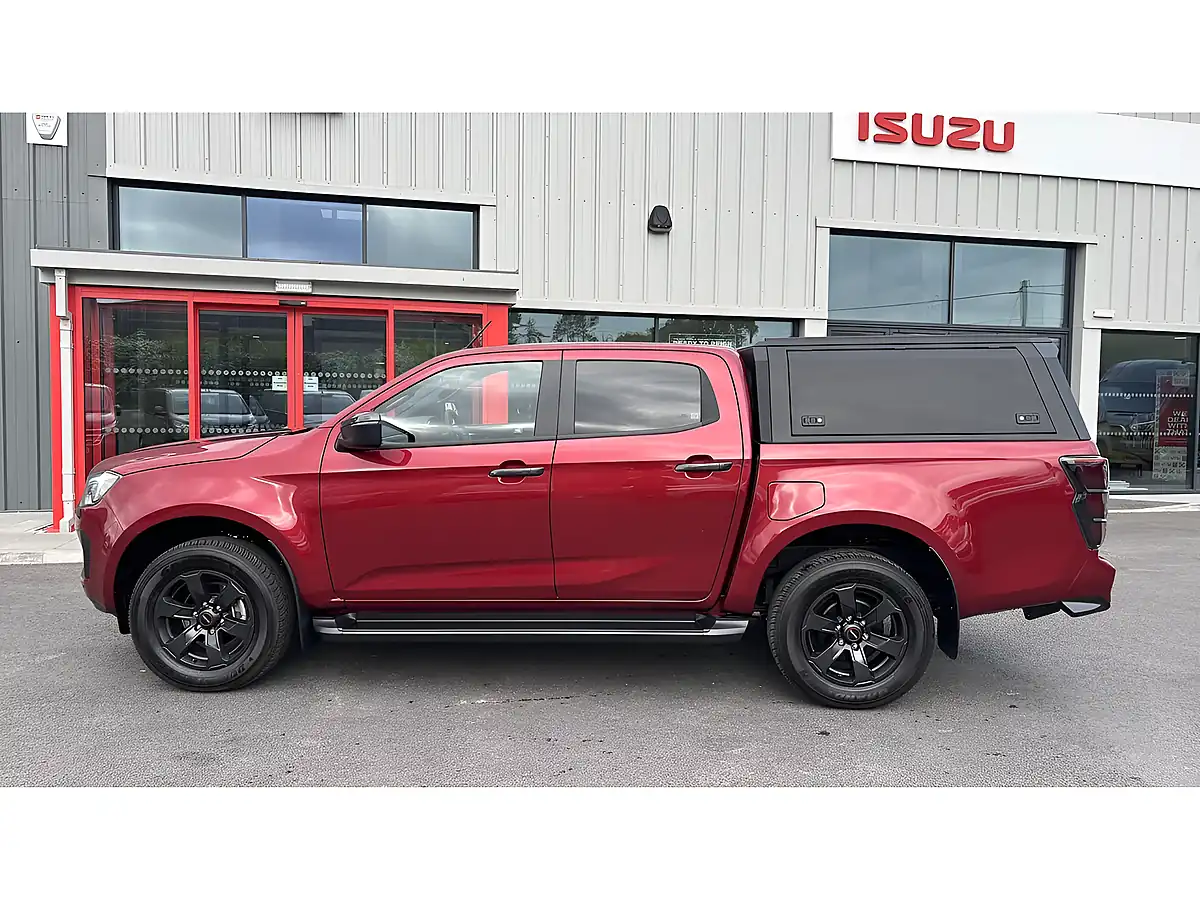 Used 2025 Isuzu D-Max V-Cross Commercial Red - Interior and Exterior details 8