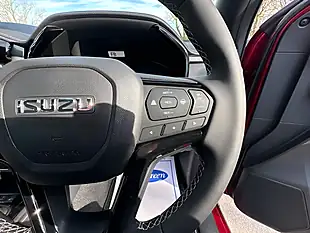 Used 2025 Isuzu D-Max V-Cross Spinel Red - Interior and Exterior details 15