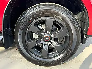 Used 2025 Isuzu D-Max V-Cross Spinel Red - Interior and Exterior details 16