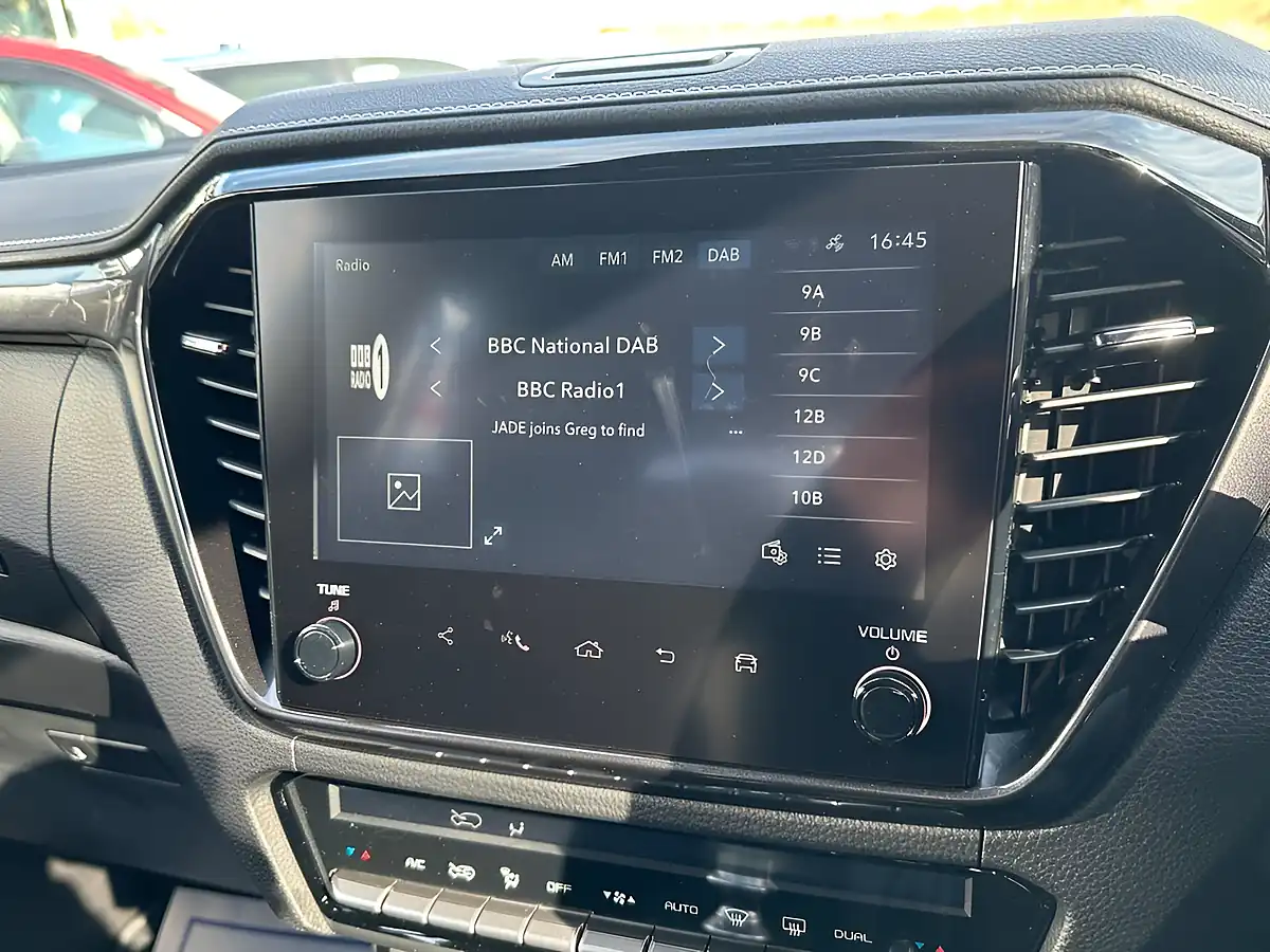 Used 2025 Isuzu D-Max V-Cross Spinel Red - Interior and Exterior details 20