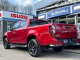 Used 2025 Isuzu D-Max V-Cross Spinel Red - Interior and Exterior details 3