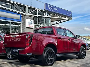 Used 2025 Isuzu D-Max V-Cross Spinel Red - Interior and Exterior details 4