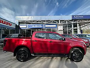 Used 2025 Isuzu D-Max V-Cross Spinel Red - Interior and Exterior details 5