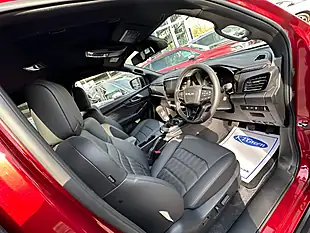 Used 2025 Isuzu D-Max V-Cross Spinel Red - Interior and Exterior details 8