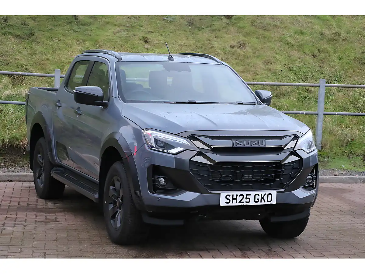 Used 2025 Isuzu D-Max V-Cross Steel Edition Grey - Front View