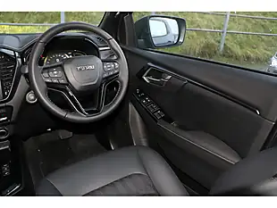 Used 2025 Isuzu D-Max V-Cross Steel Edition Grey - Interior and Exterior details 14