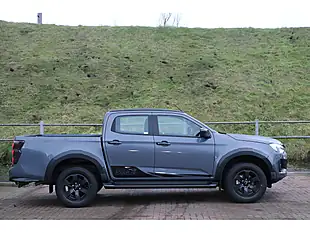 Used 2025 Isuzu D-Max V-Cross Steel Edition Grey - Interior and Exterior details 3