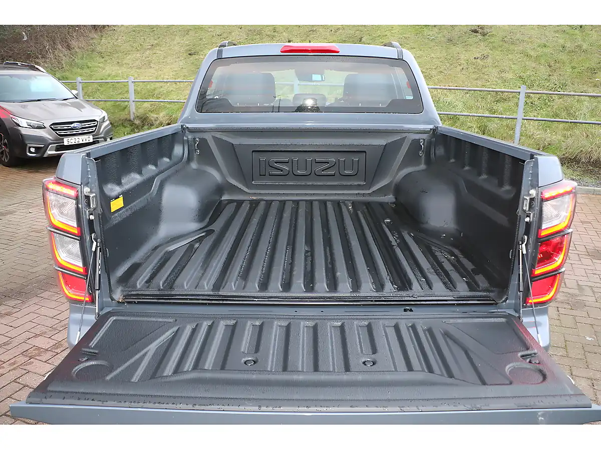 Used 2025 Isuzu D-Max V-Cross Steel Edition Grey - Interior and Exterior details 6