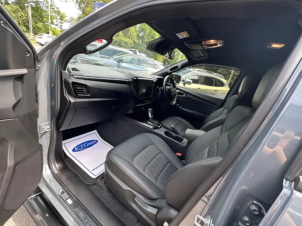 Used 2025 Isuzu D-Max V-Cross Steel Edition Grey - Interior and Exterior details 10
