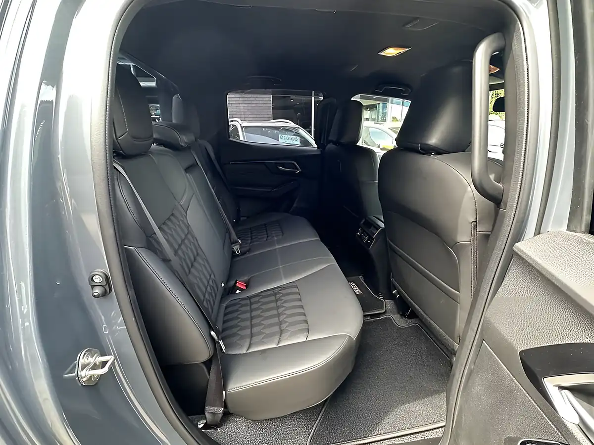 Used 2025 Isuzu D-Max V-Cross Steel Edition Grey - Interior and Exterior details 12