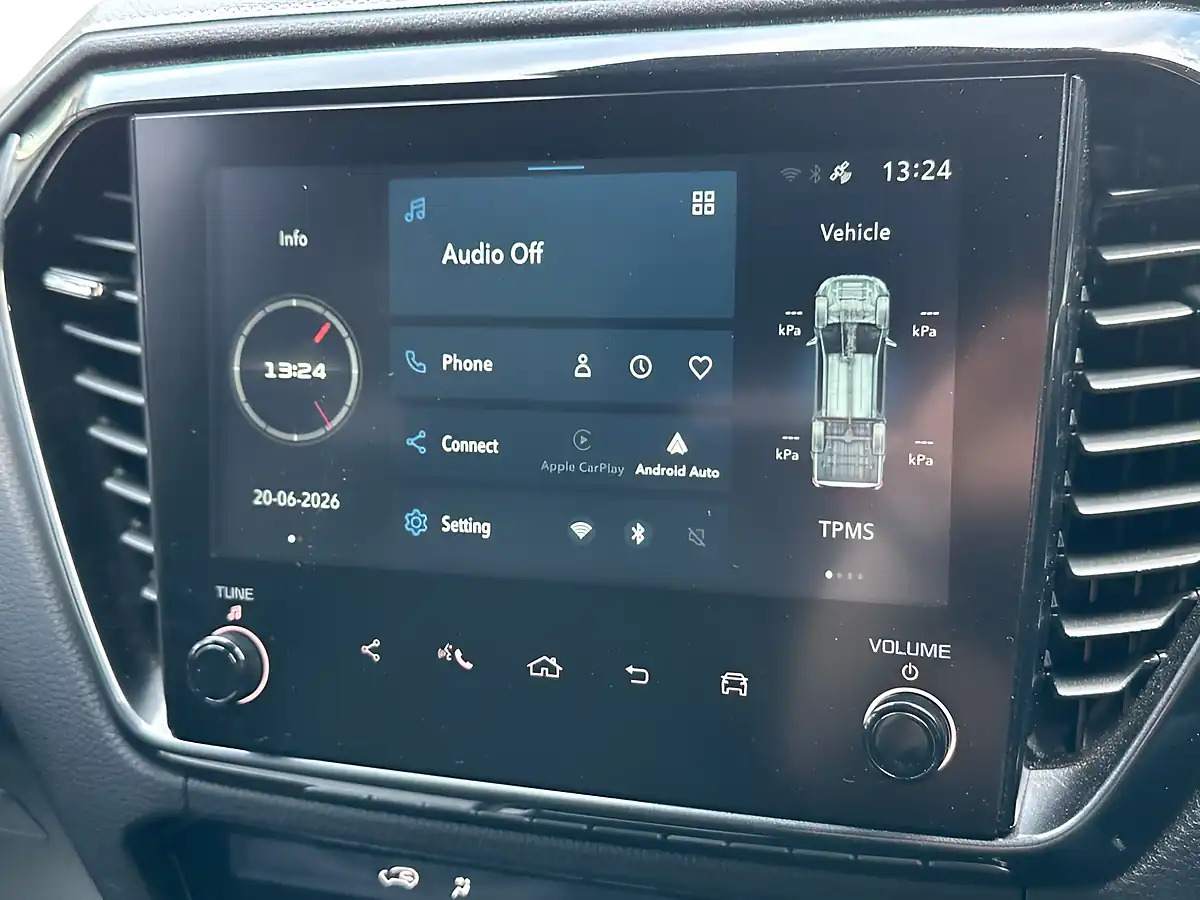 Used 2025 Isuzu D-Max V-Cross Steel Edition Grey - Interior and Exterior details 17