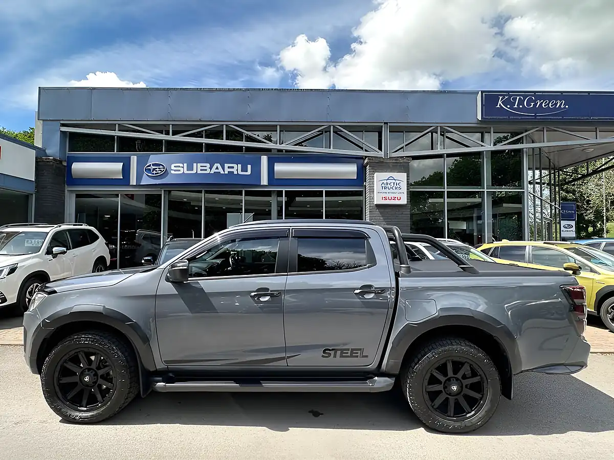 Used 2025 Isuzu D-Max V-Cross Steel Edition Grey - Interior and Exterior details 2