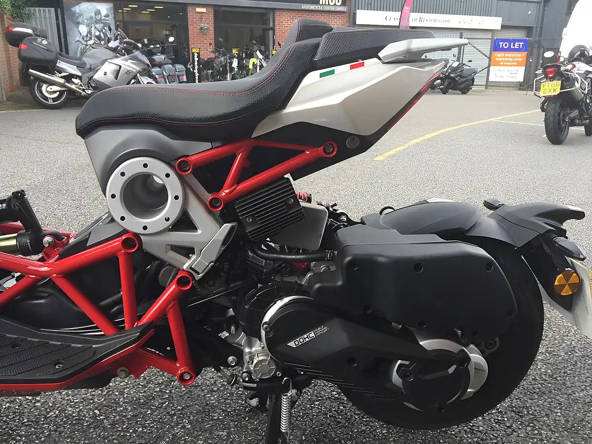 Used 2025 Italjet Dragster 200 - Interior and Exterior details 16