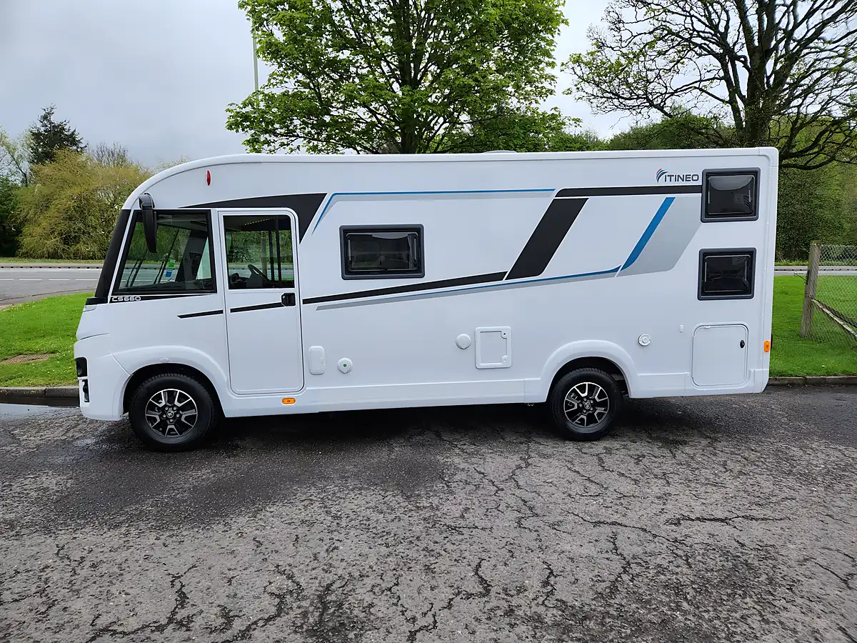 Used 2025 Itineo Famili Compact CS660 - Front View