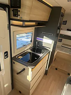Used 2025 Itineo Famili Compact CS660 - Interior and Exterior details 10