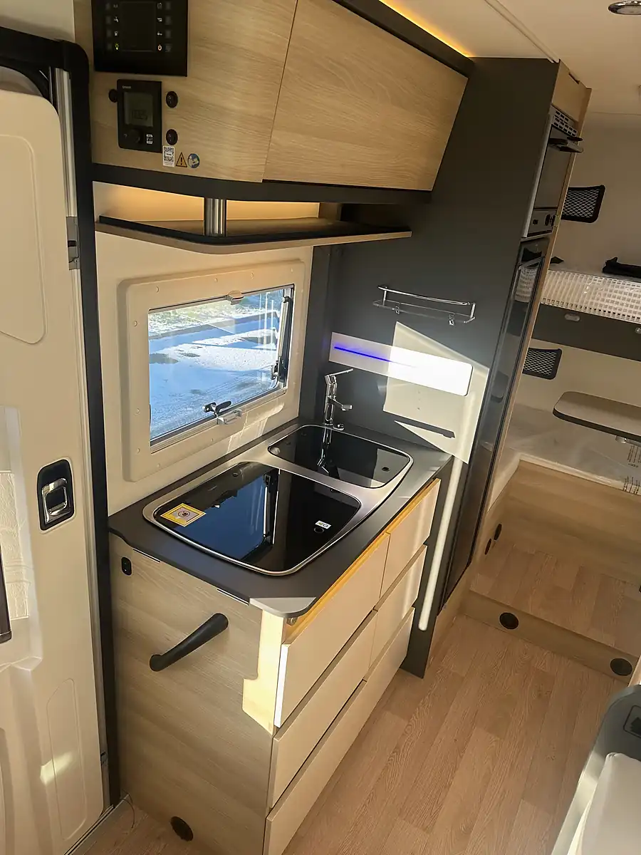 Used 2025 Itineo Famili Compact CS660 - Interior and Exterior details 10