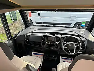 Used 2025 Itineo SB740 Advance Edition - Interior and Exterior details 9
