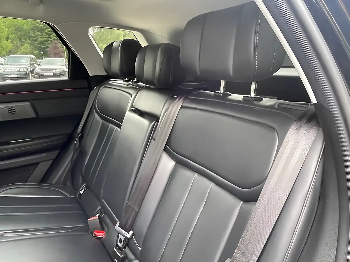 Used 2025 Jaecoo 7 Deluxe Black - Interior and Exterior details 5