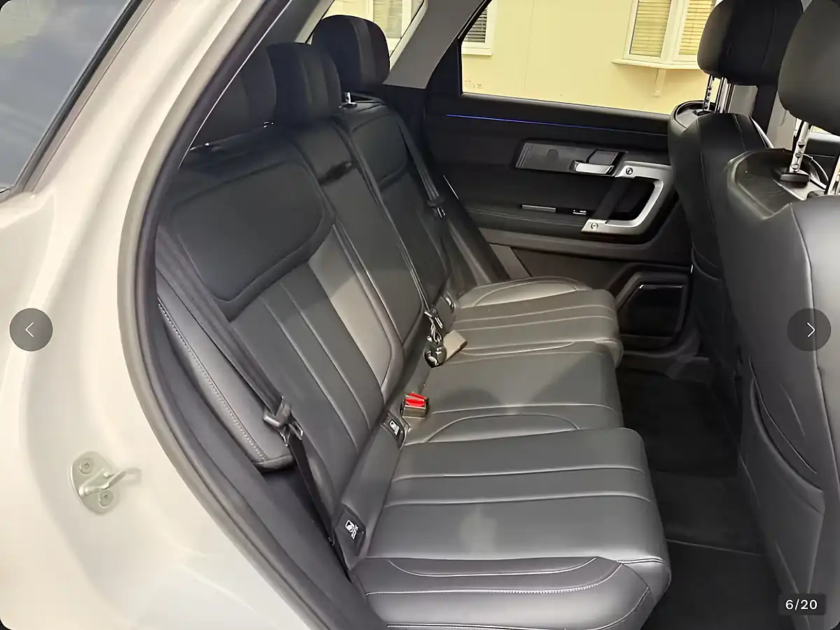Used 2025 Jaecoo 7 Deluxe White - Interior and Exterior details 12