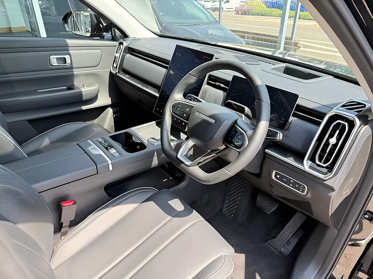 Used 2025 Jaecoo 7 Luxury Black - Interior and Exterior details 13