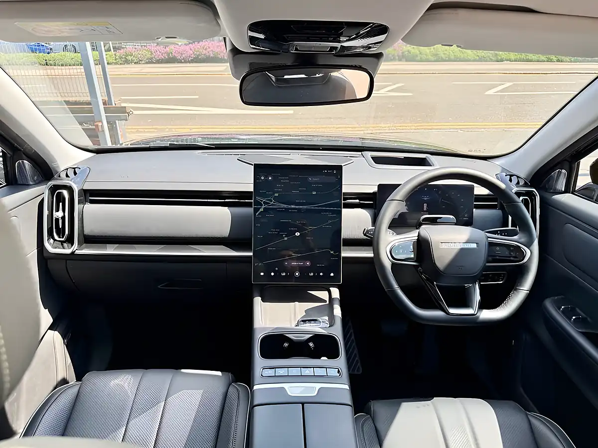 Used 2025 Jaecoo 7 Luxury Black - Interior and Exterior details 20