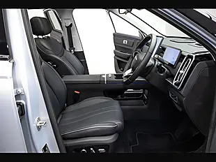 Used 2025 Jaecoo 7 Luxury Silver - Interior and Exterior details 9