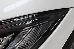 Used 2025 Jaguar I-Pace R-Dynamic Hse Black White - Interior and Exterior details 9