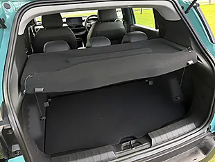 Used 2025 Jeep Avenger Altitude Silver - Interior and Exterior details 12