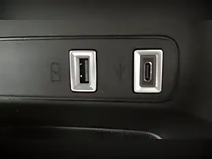 Used 2025 Jeep Avenger Longitude Grey - Interior and Exterior details 9