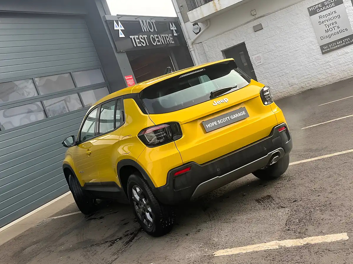 Used 2025 Jeep Avenger Longitude Yellow - Interior and Exterior details 10
