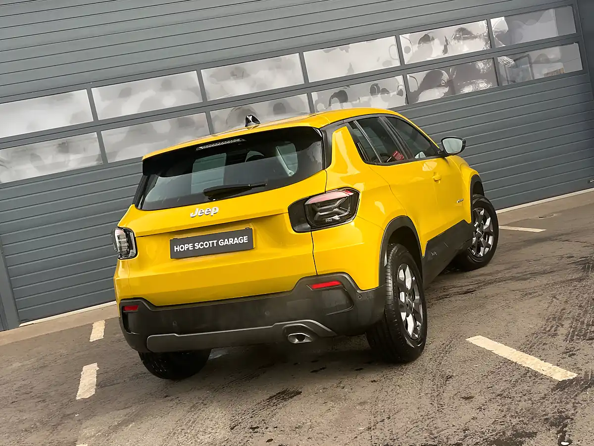 Used 2025 Jeep Avenger Longitude Yellow - Interior and Exterior details 14