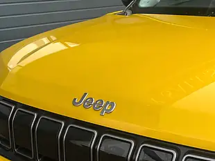 Used 2025 Jeep Avenger Longitude Yellow - Interior and Exterior details 16