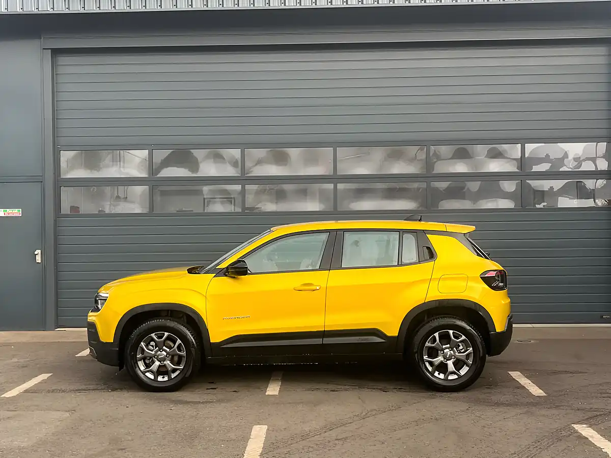 Used 2025 Jeep Avenger Longitude Yellow - Interior and Exterior details 2