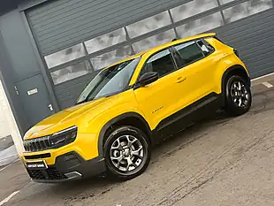 Used 2025 Jeep Avenger Longitude Yellow - Interior and Exterior details 6