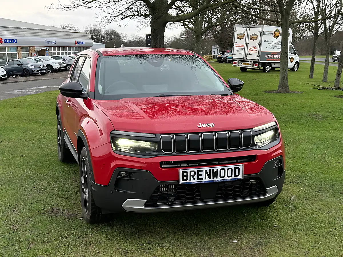 Used 2025 Jeep Avenger Summit Red - Interior and Exterior details 2