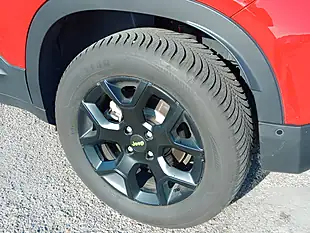 Used 2025 Jeep Avenger Upland Red - Interior and Exterior details 8