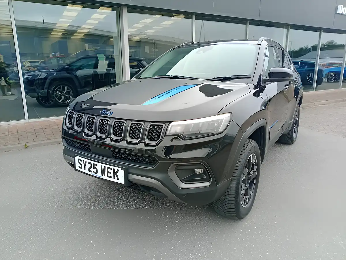 Used 2025 Jeep Compass Trailhawk Black - Interior and Exterior details 3