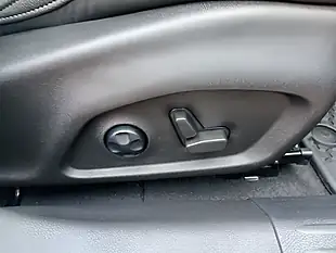 Used 2025 Jeep Compass Trailhawk Black - Interior and Exterior details 9
