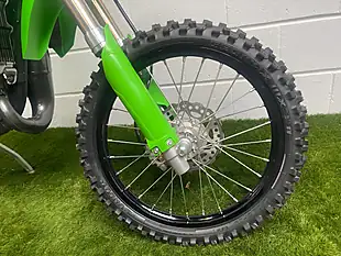 Used 2025 Kawasaki KX112 Green - Interior and Exterior details 15