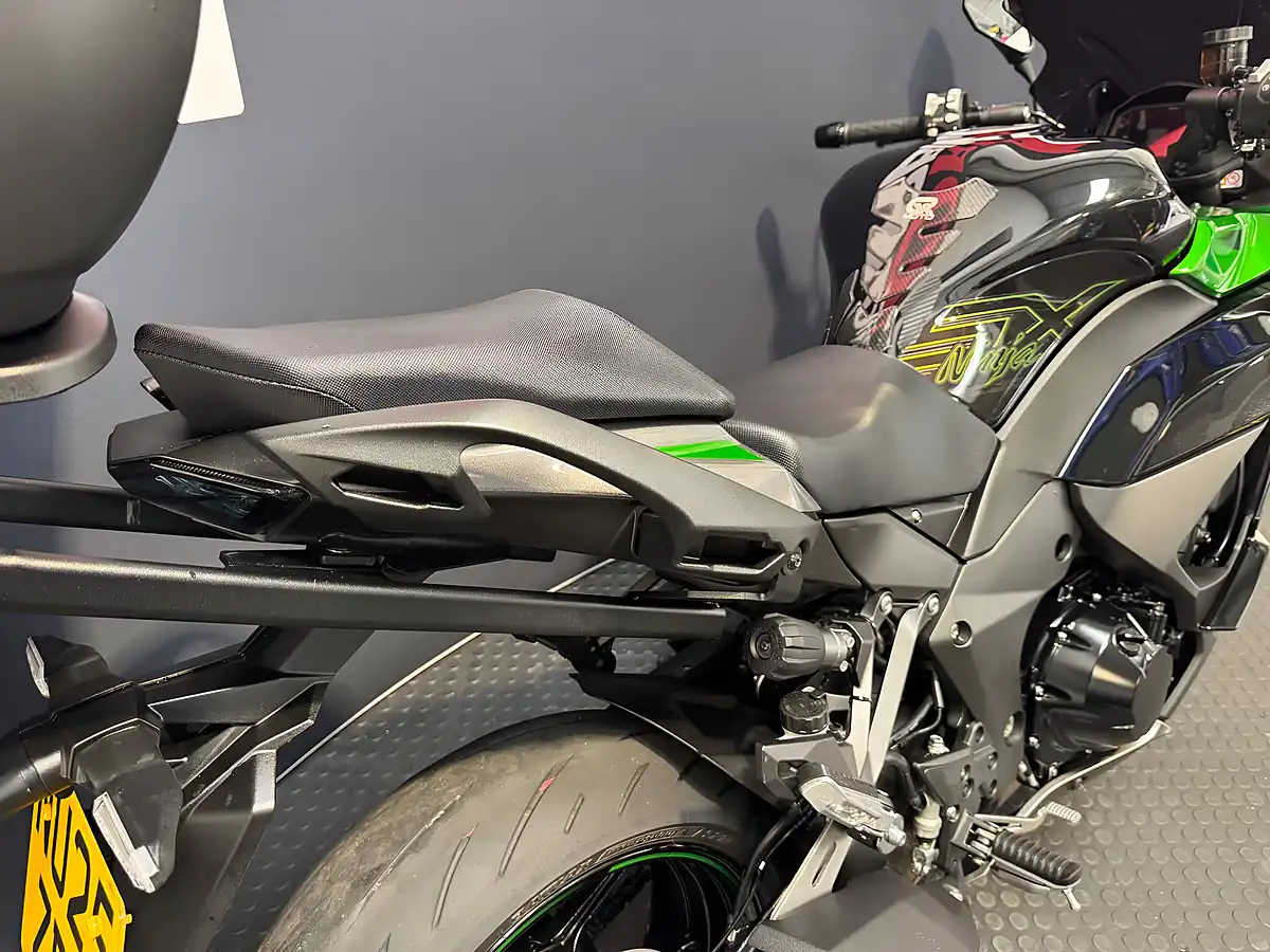 Used 2025 Kawasaki Ninja 1000SX - Interior and Exterior details 12