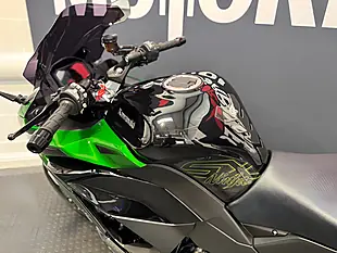 Used 2025 Kawasaki Ninja 1000SX - Interior and Exterior details 18