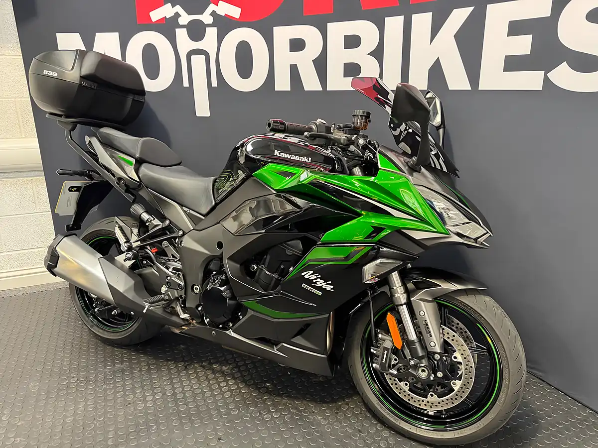 Used 2025 Kawasaki Ninja 1000SX - Interior and Exterior details 5