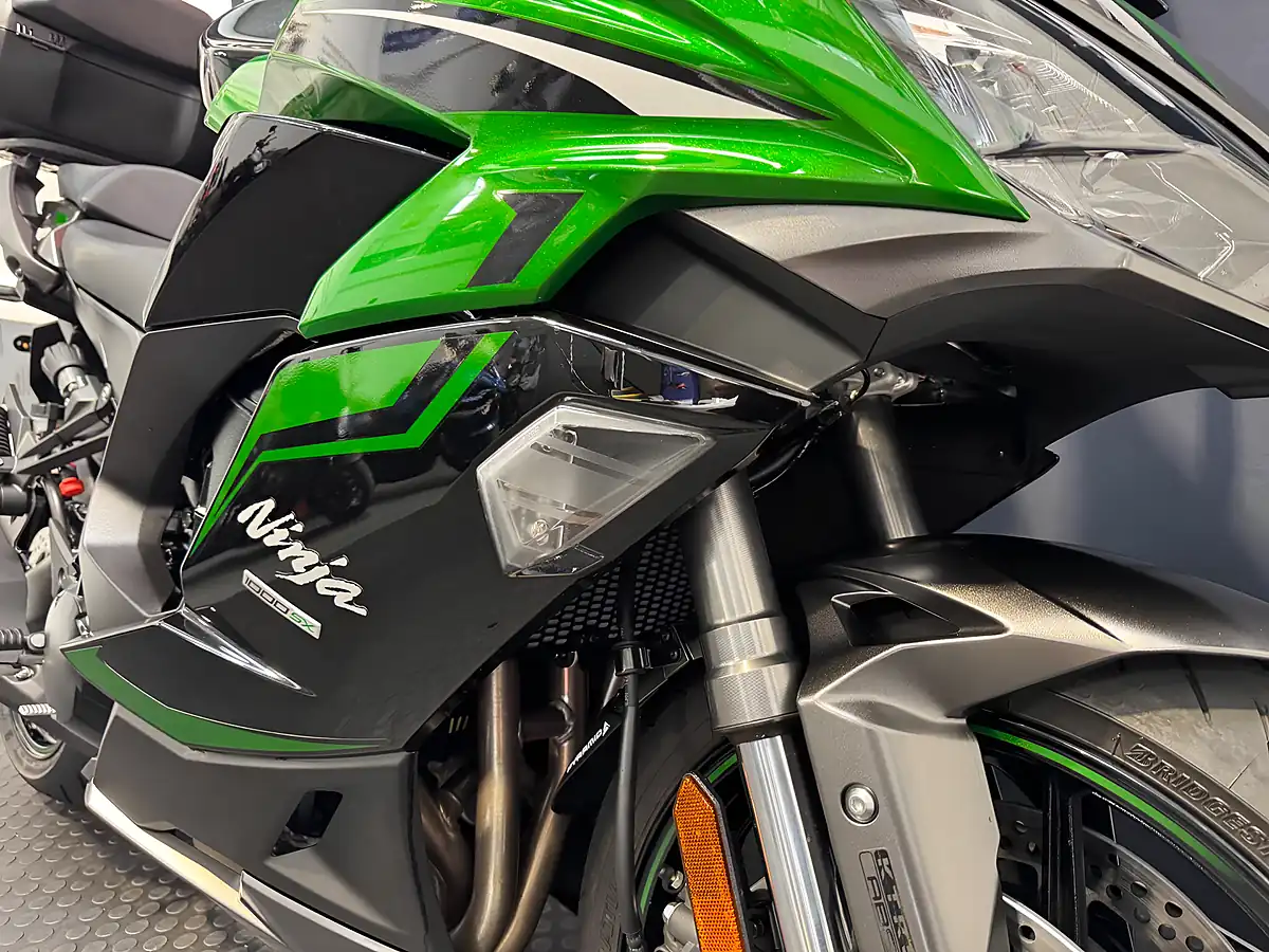 Used 2025 Kawasaki Ninja 1000SX - Interior and Exterior details 8