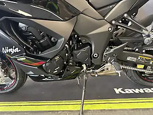 Used 2025 Kawasaki Ninja 1100 Sx Se Grey - Interior and Exterior details 16