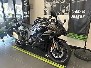 Used 2025 Kawasaki Ninja 1100 Sx Se Grey - Interior and Exterior details 9