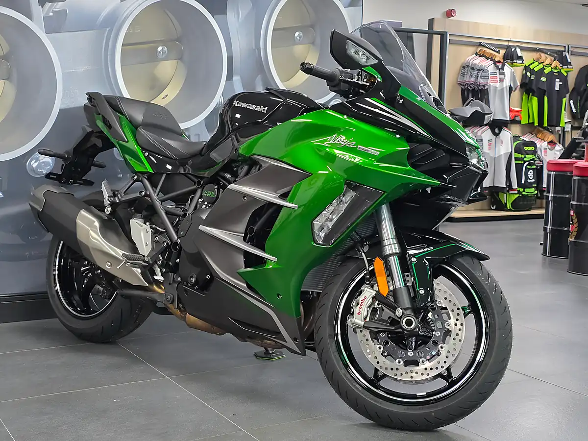 Used 2025 Kawasaki Ninja H2 Sx Se Green - Interior and Exterior details 10