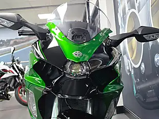 Used 2025 Kawasaki Ninja H2 Sx Se Green - Interior and Exterior details 7