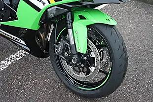 Used 2025 Kawasaki Ninja ZX-6R Ex-Demo Green/Black/White - Interior and Exterior details 15
