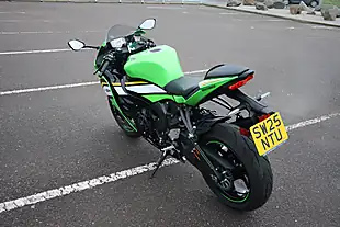 Used 2025 Kawasaki Ninja ZX-6R Ex-Demo Green/Black/White - Interior and Exterior details 7